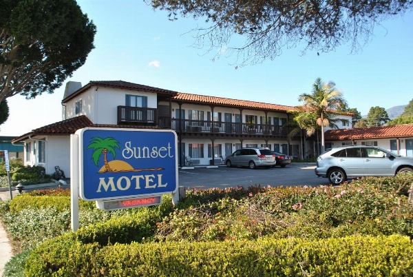 Sunset Motel image 4