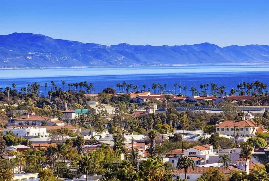 Exploring Santa Barbara, CA: A Coastal Gem with Year-Round Sunshine